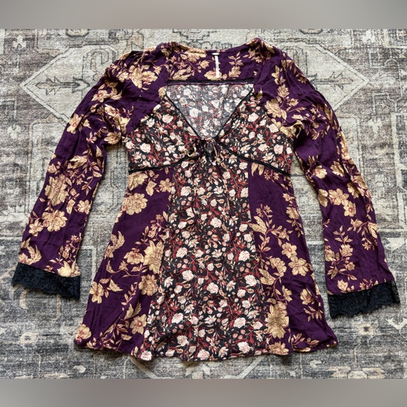 Free People Tops - Free People Floral‎ Flowy Women's Shirt Size Medium